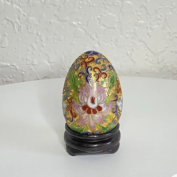 Vintage Cloisonné Egg On Wood Pedestal Floral Enamel w/Gold. - Picture 2 of 5